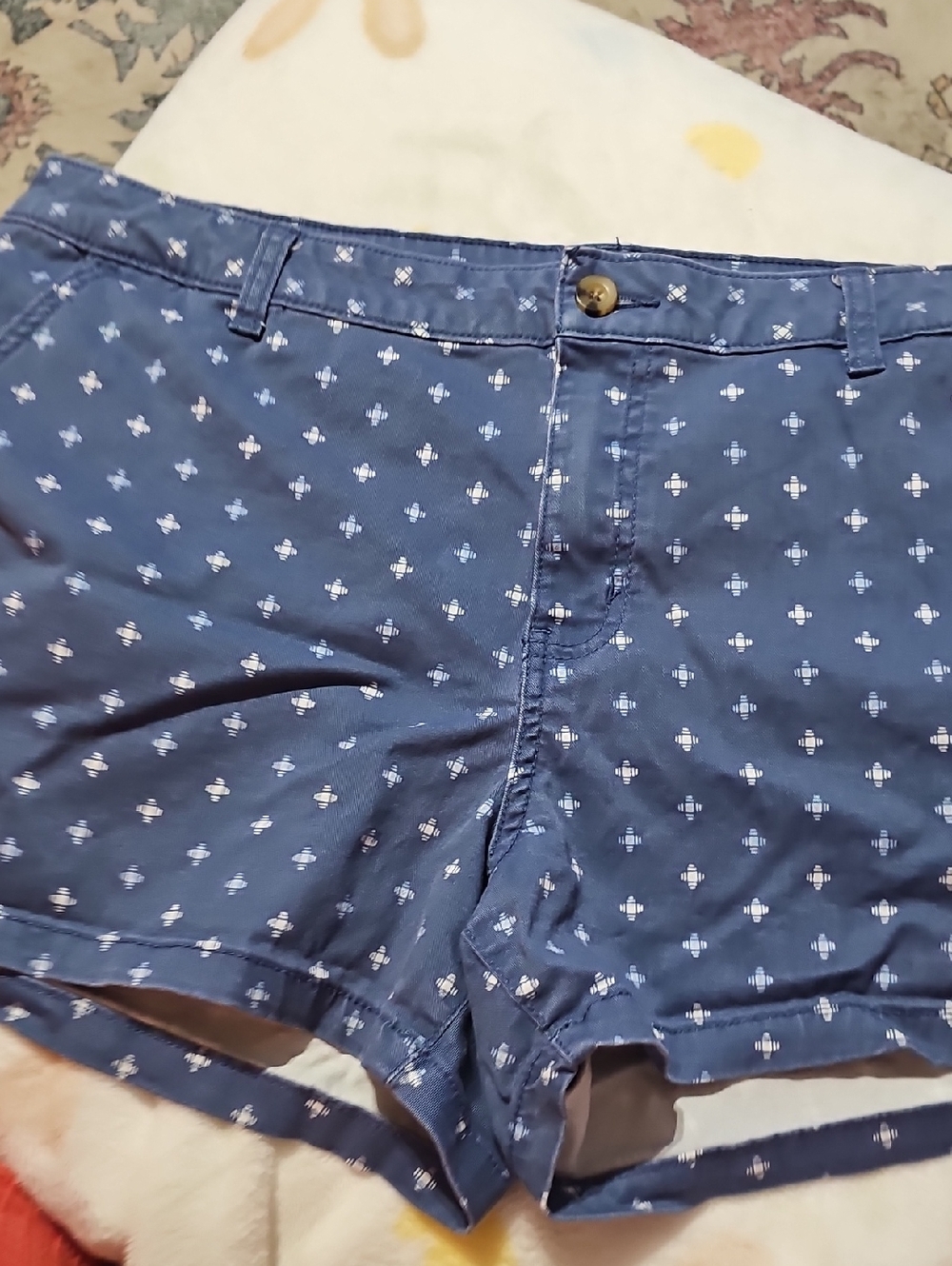 a.n.a Navy Twill Mid-Rise Shorts with White Micro Motif